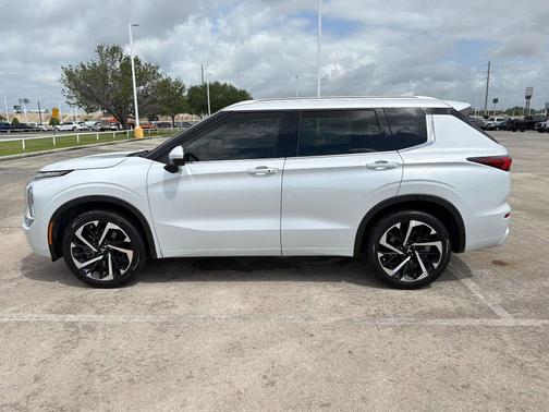 2023 Mitsubishi Outlander SEL 2.5 2WD