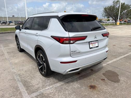 2023 Mitsubishi Outlander SEL 2.5 2WD