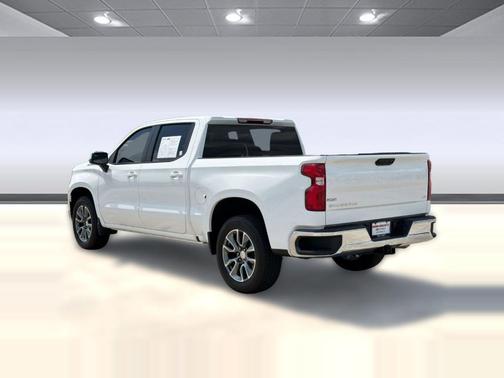 Summit White 2025 Chevrolet Silverado 1500 LT