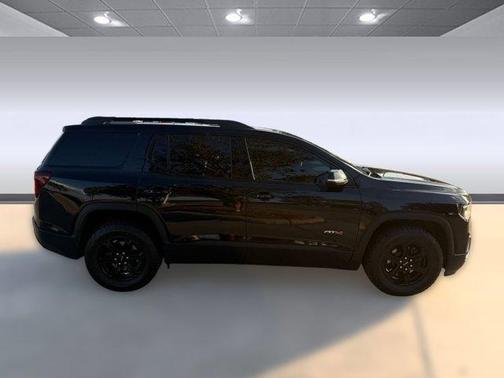 2023 GMC Acadia AWD AT4