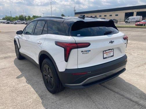 2025 Chevrolet Blazer EV eAWD LT
