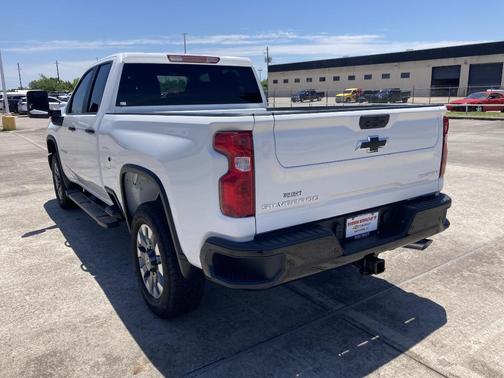 2025 Chevrolet Silverado 2500 Custom