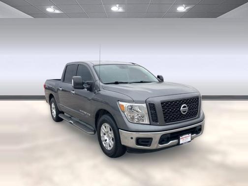 2019 Nissan Titan SV