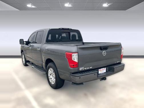 2019 Nissan Titan SV