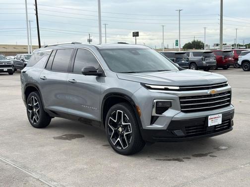 Sterling Gray Metallic 2026 Chevrolet Traverse High Country