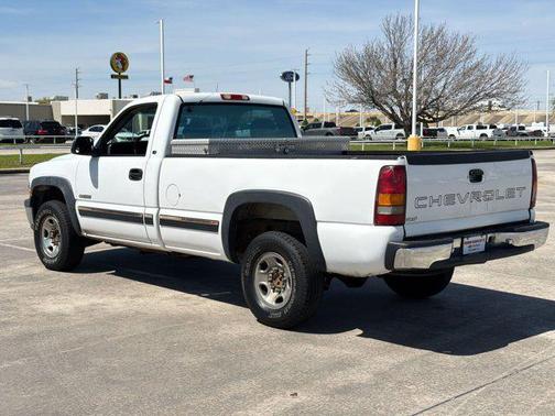 2002 Chevrolet Silverado 2500 LS
