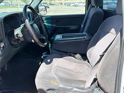 2002 Chevrolet Silverado 2500 LS