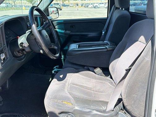 2002 Chevrolet Silverado 2500 LS