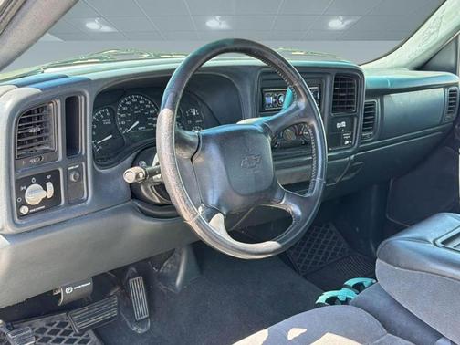 2002 Chevrolet Silverado 2500 LS