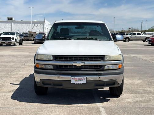 Summit White 2002 Chevrolet Silverado 2500 LS
