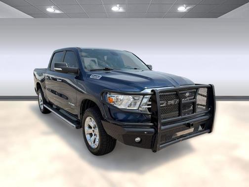 Patriot Blue Pearlcoat 2019 RAM 1500 Big Horn