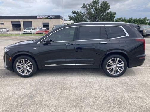 2023 Cadillac XT6 Premium Luxury FWD