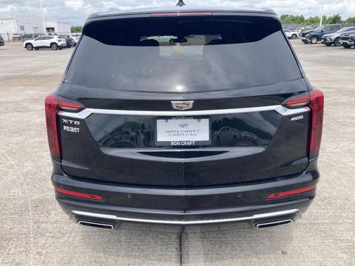 2023 Cadillac XT6 Premium Luxury FWD