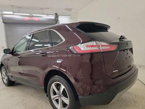Burgundy Velvet Metallic Tinted Clearcoat 2022 Ford Edge SEL