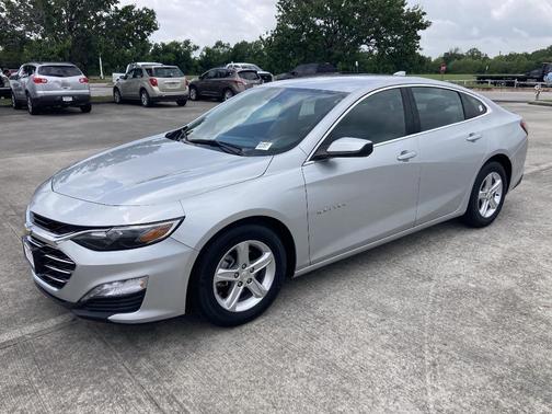 2022 Chevrolet Malibu FWD LT