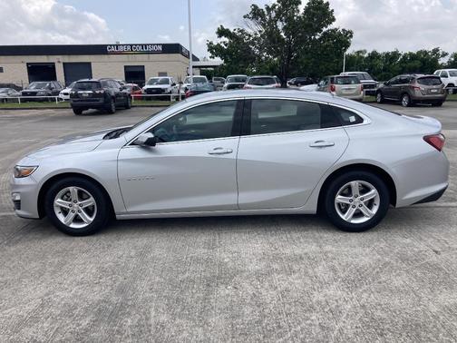 2022 Chevrolet Malibu FWD LT