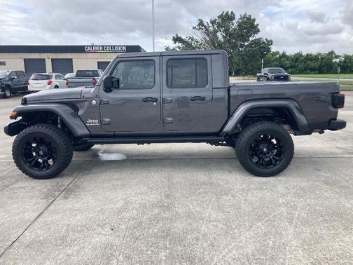 2020 Jeep Gladiator Overland