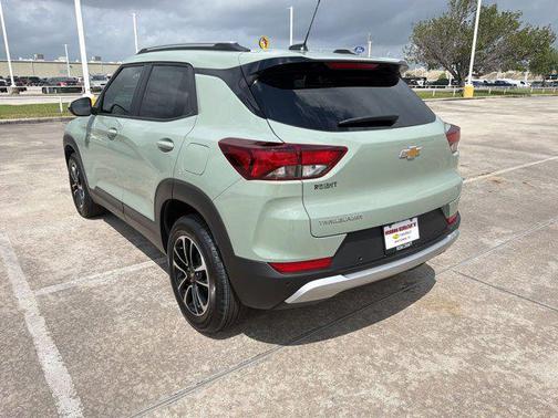 Cacti Green 2026 Chevrolet Trailblazer LT