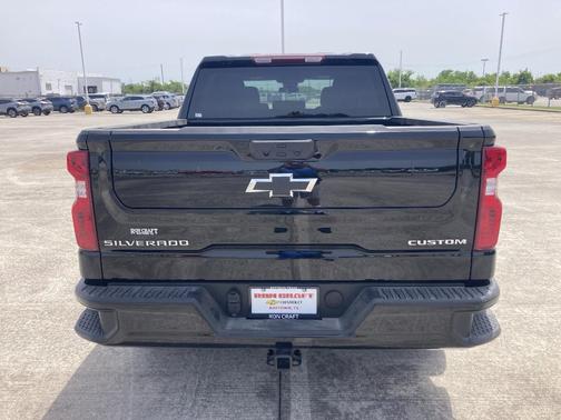 2025 Chevrolet Silverado 1500 Custom
