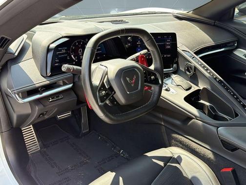 Arctic White 2020 Chevrolet Corvette Stingray w/2LT