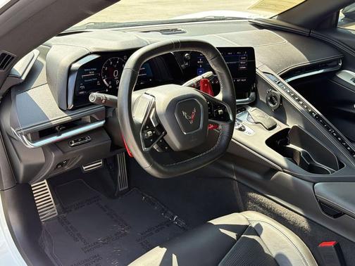 Arctic White 2020 Chevrolet Corvette Stingray w/2LT