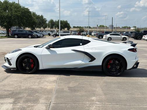 Arctic White 2020 Chevrolet Corvette Stingray w/2LT