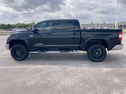 2018 Toyota Tundra SR5