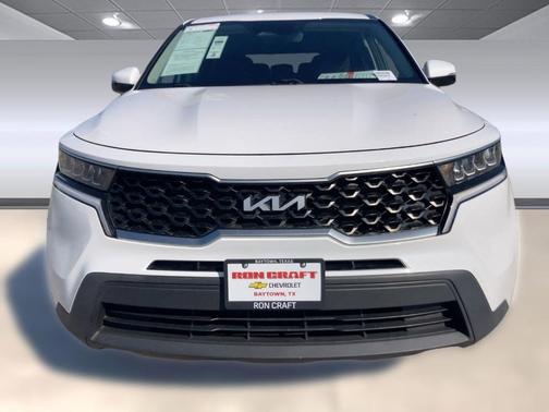 2022 Kia Sorento LX