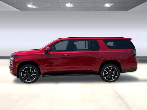 Radiant Red Tintcoat 2026 Chevrolet Suburban RST