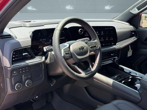 Radiant Red Tintcoat 2026 Chevrolet Suburban RST