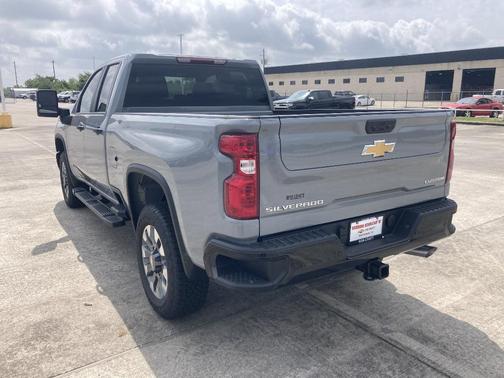 2025 Chevrolet Silverado 2500 Custom