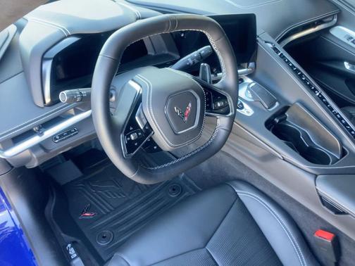 2025 Chevrolet Corvette Stingray w/3LT