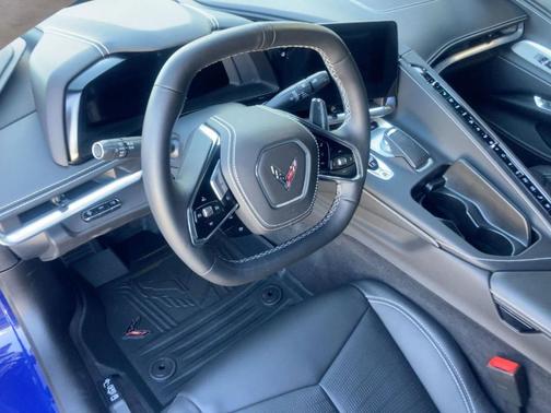 2025 Chevrolet Corvette Stingray w/3LT