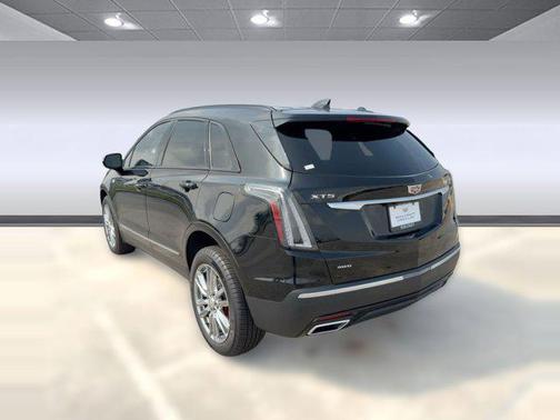 2025 Cadillac XT5 Sport