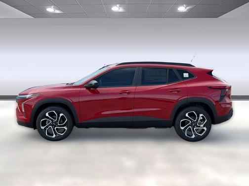 Apex Red 2026 Chevrolet Trax FWD 2RS