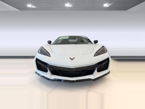 Arctic White 2026 Chevrolet Corvette Z06