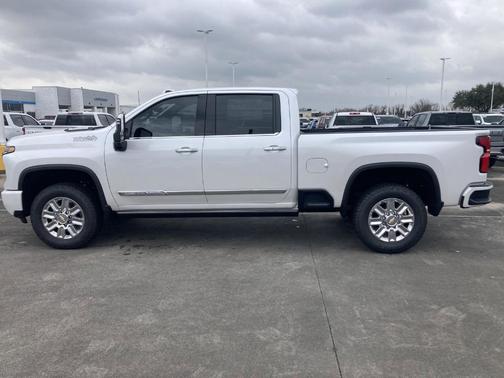 2025 Chevrolet Silverado 3500 High Country