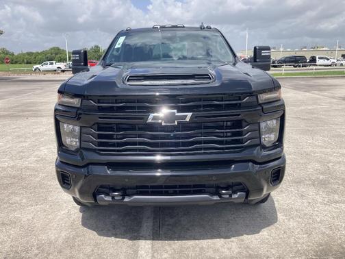 2025 Chevrolet Silverado 2500 Custom