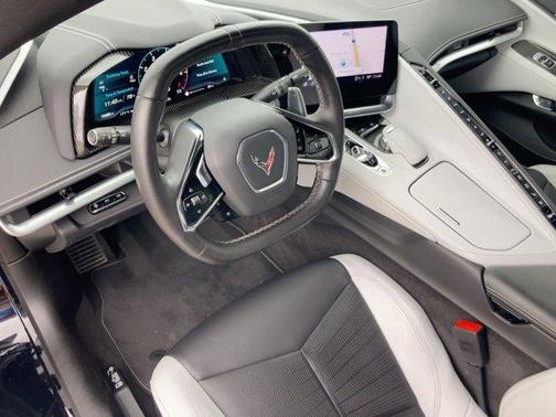 2022 Chevrolet Corvette Stingray w/2LT