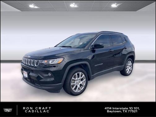 2022 Jeep Compass Latitude Lux