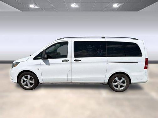 2016 Mercedes-Benz Metris Base