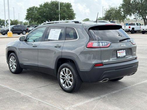 Sting-Gray Clearcoat 2021 Jeep Cherokee Latitude Lux