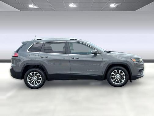 Sting-Gray Clearcoat 2021 Jeep Cherokee Latitude Lux