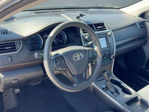 2017 Toyota Camry XLE