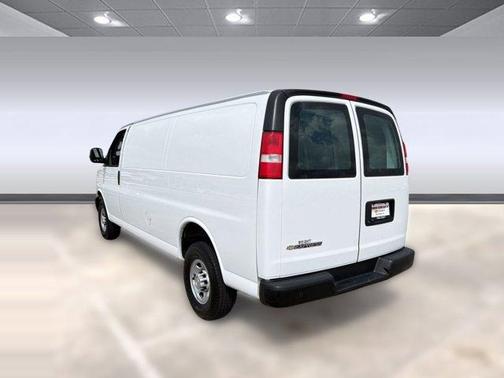 Summit White 2022 Chevrolet Express 3500 RWD 3500 Extended Wheelbase WT
