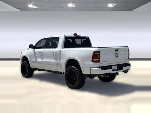 Bright White Clearcoat 2022 RAM 1500 Limited