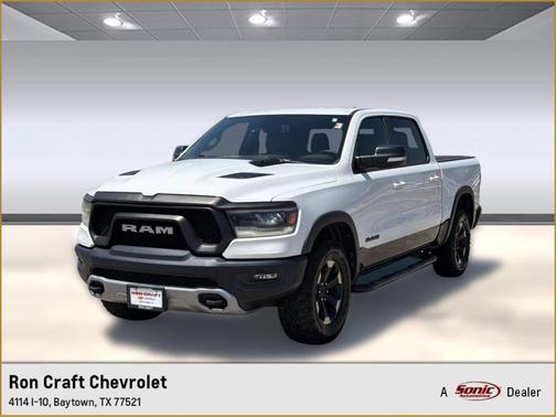 Bright White Clearcoat 2019 RAM 1500 Rebel