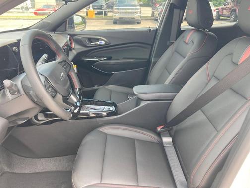 2025 Chevrolet Trax FWD 2RS