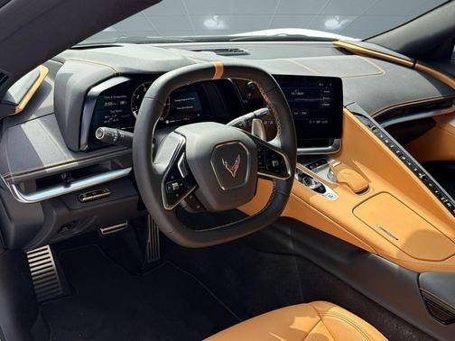 Arctic White 2023 Chevrolet Corvette Stingray w/2LT