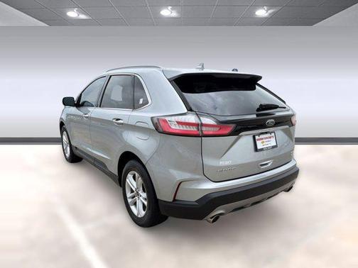 Iconic Silver Metallic 2020 Ford Edge SEL